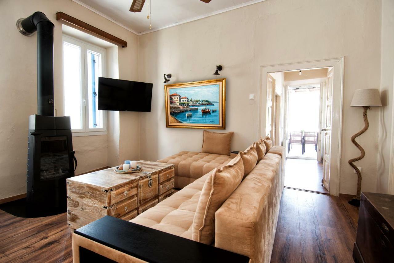 The Veranda Of Gavrion-Exclusive, Centrally Located With Seaview Eksteriør billede